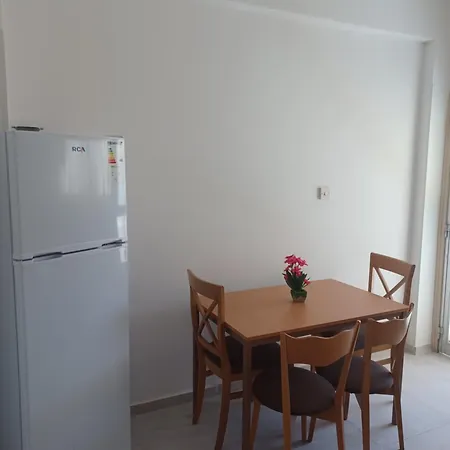 Appartement Terpsichore Apts *