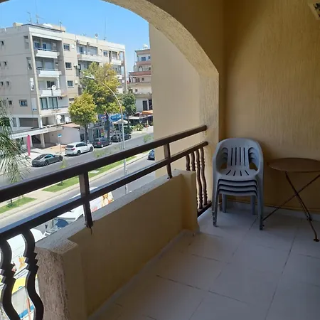 Appartement Terpsichore Apts *