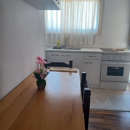 Appartement Terpsichore Apts *