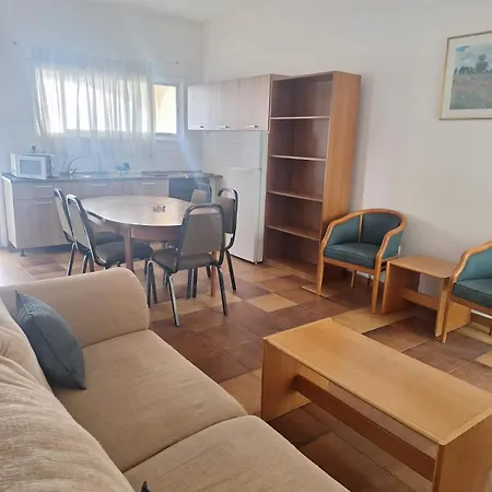 Terpsichore Apts * Limisso