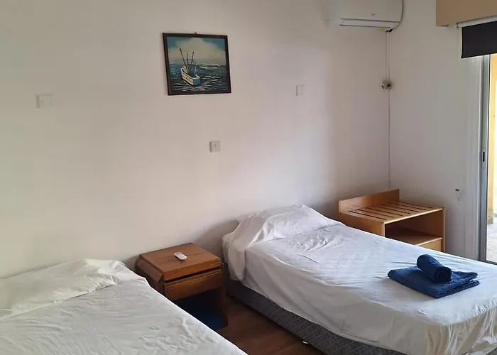 Terpsichore Apts Лимасол