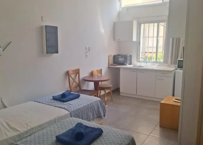 Terpsichore Apts Апартаменты