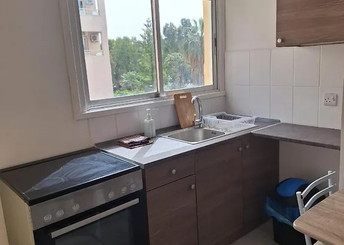 Terpsichore Apts Лимасол